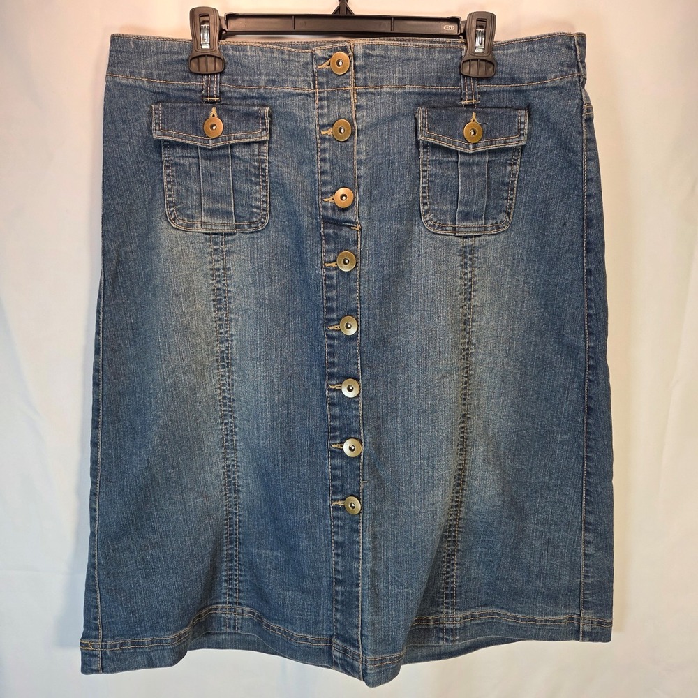 Dress Barn Denim Button Fly Skirt Womens Size 14 Blue Knee Length Boho
